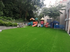 幼儿园草坪